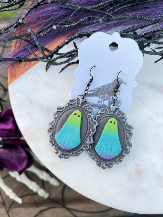 Framed Ombre Ghost