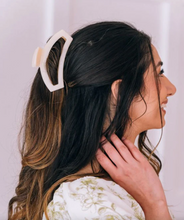 Load image into Gallery viewer, Teleties Open Hair Clip, Almond Beige