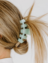 Load image into Gallery viewer, Teleties Hair Clip, Coconut White